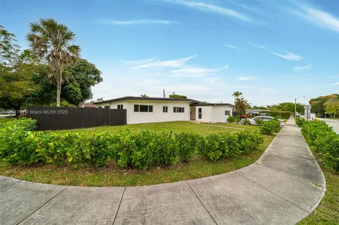 19900 NE 21st Ave, Miami, FL 33179 - #: A11741709