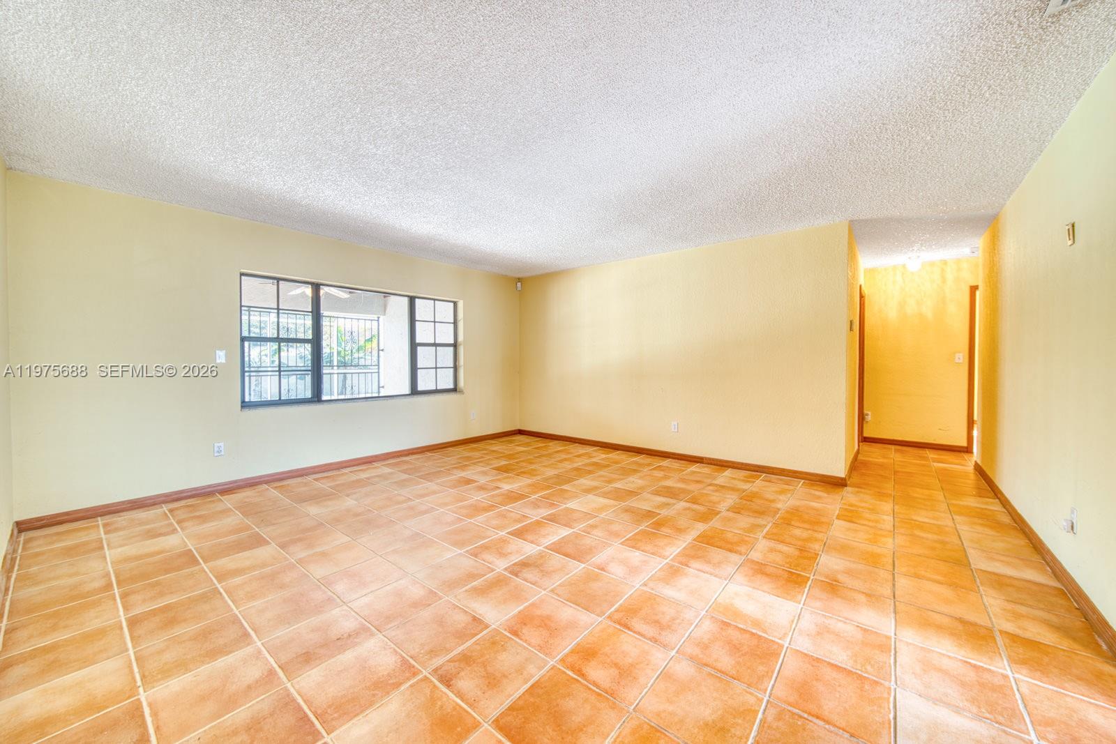 SOUTHERN ESTS 7TH ADDN SE - Residential