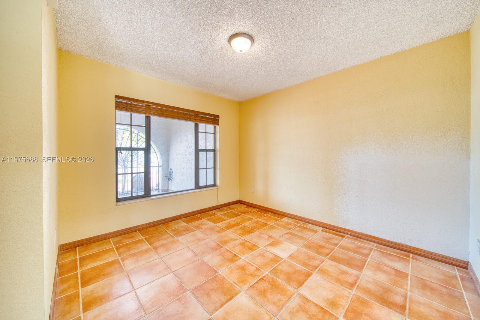 SOUTHERN ESTS 7TH ADDN SE - Residential