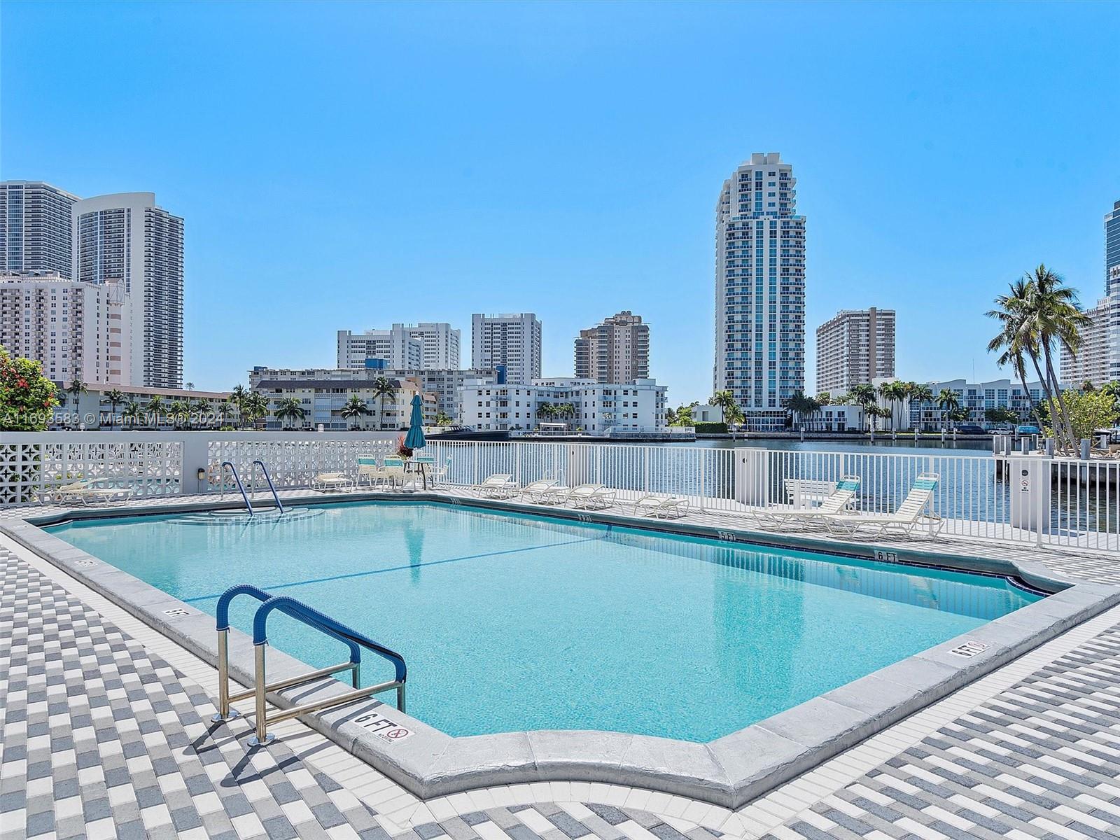 GOLDEN SURF TOWERS CONDO - Residential