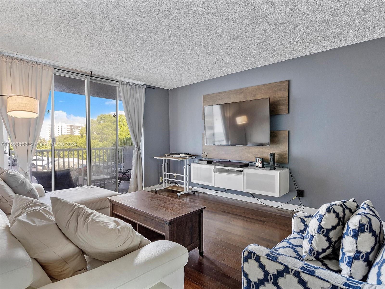GOLDEN SURF TOWERS CONDO - Residential