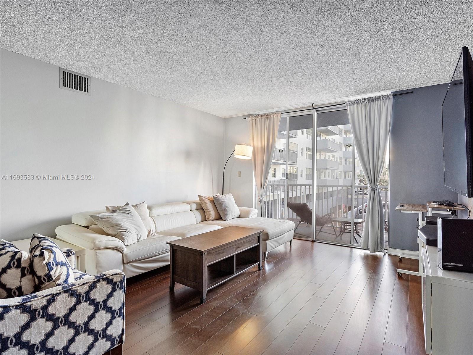 GOLDEN SURF TOWERS CONDO - Residential