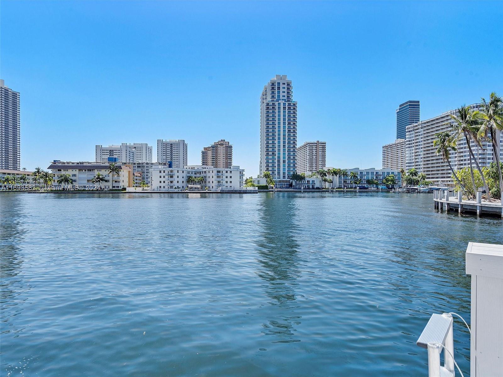 GOLDEN SURF TOWERS CONDO - Residential