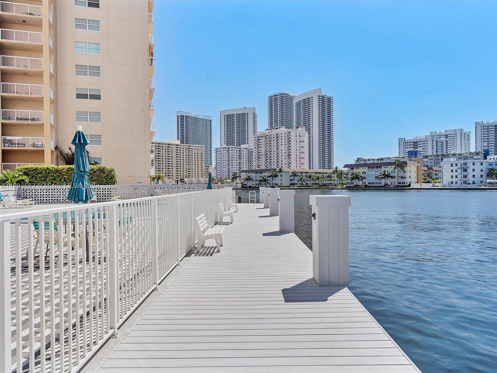 GOLDEN SURF TOWERS CONDO - Residential