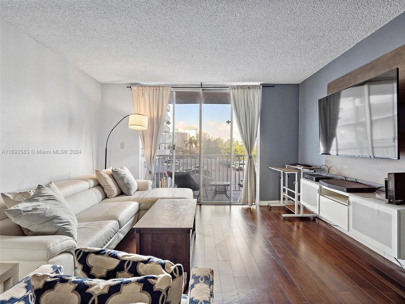 GOLDEN SURF TOWERS CONDO - Residential