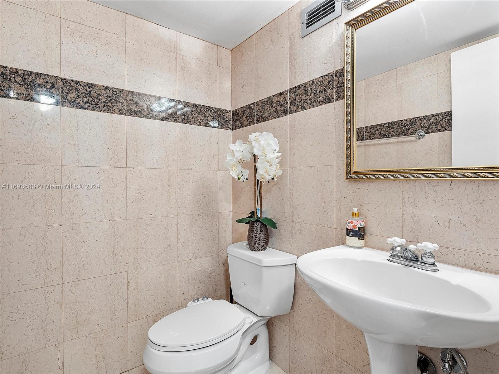 GOLDEN SURF TOWERS CONDO - Residential