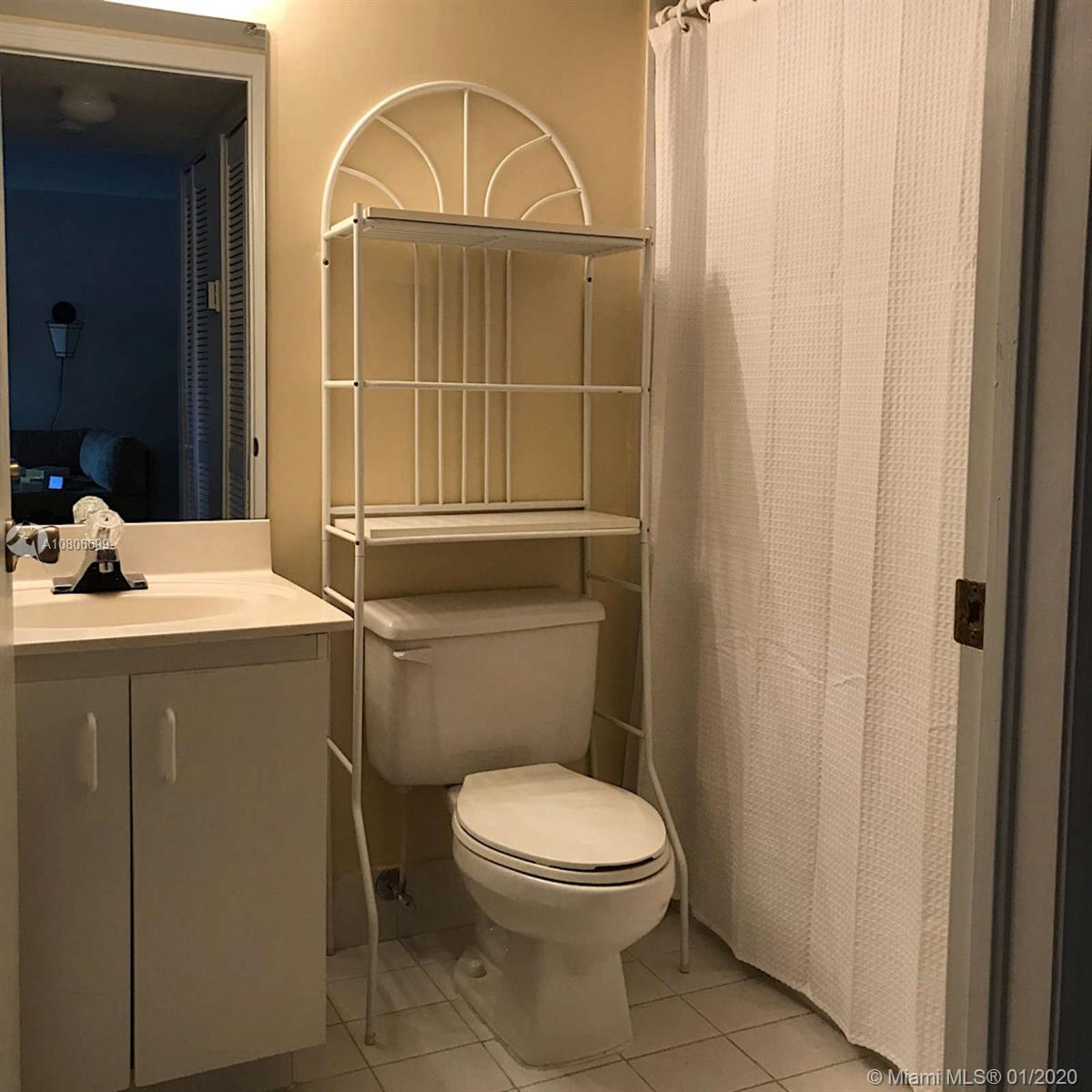 LAGO LINDO TOWNVILLAS CON - Residential