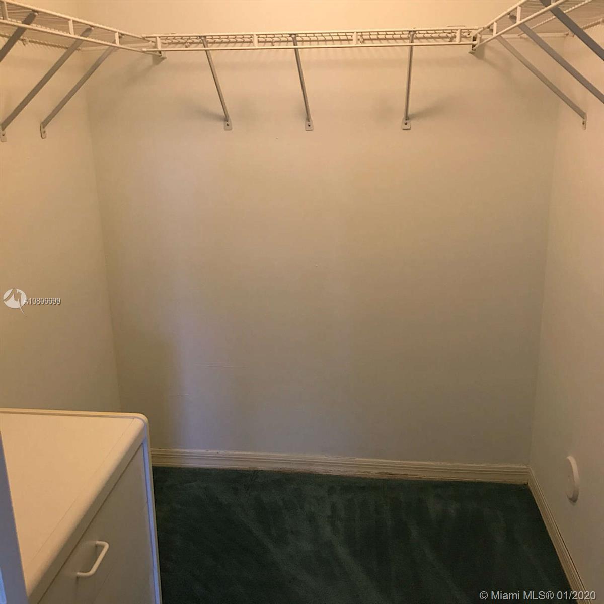 LAGO LINDO TOWNVILLAS CON - Residential