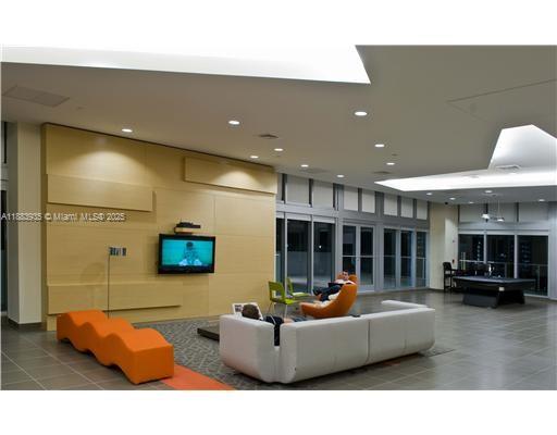 THE AXIS ON BRICKELL COND - Residential Lease