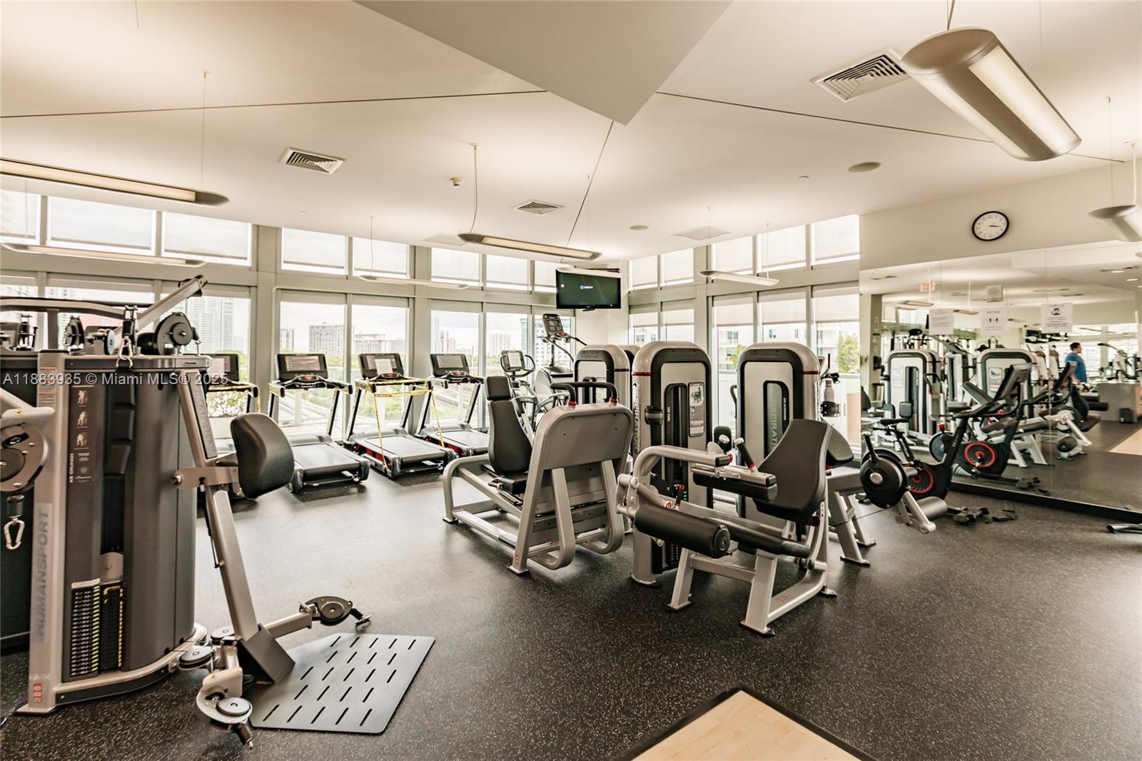 THE AXIS ON BRICKELL COND - Residential Lease