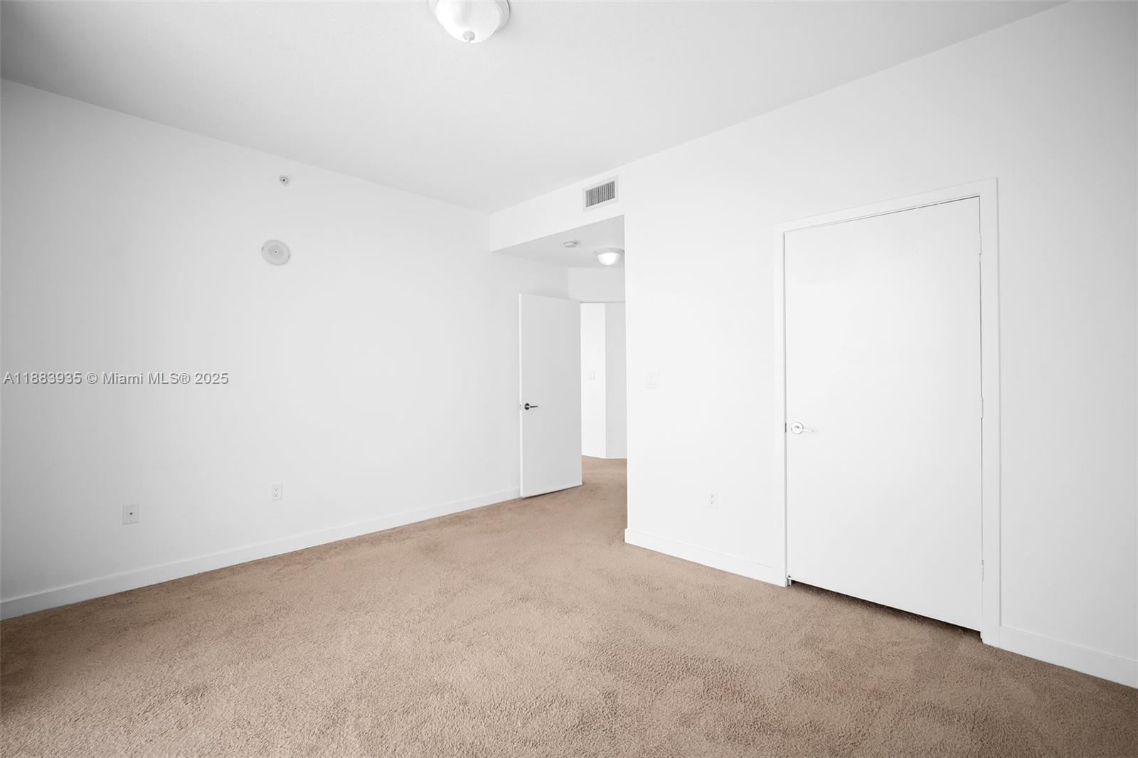 THE AXIS ON BRICKELL COND - Residential Lease