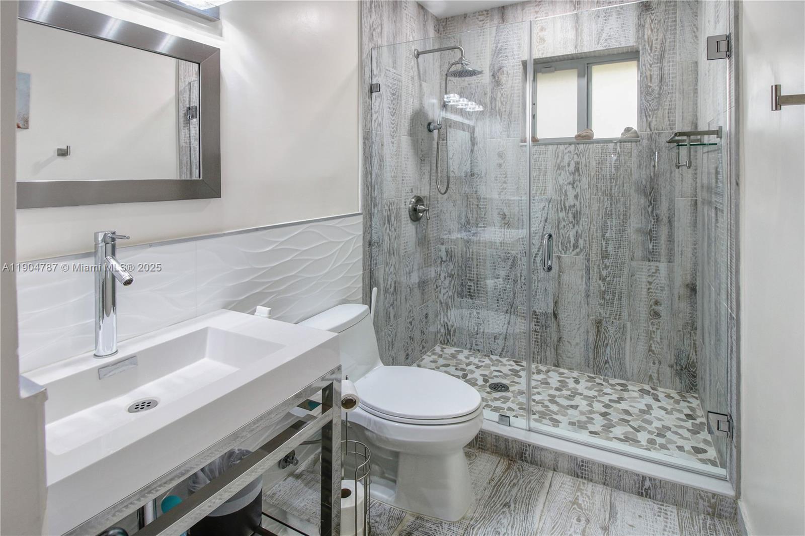 HIGHLAND OAKS - Residential