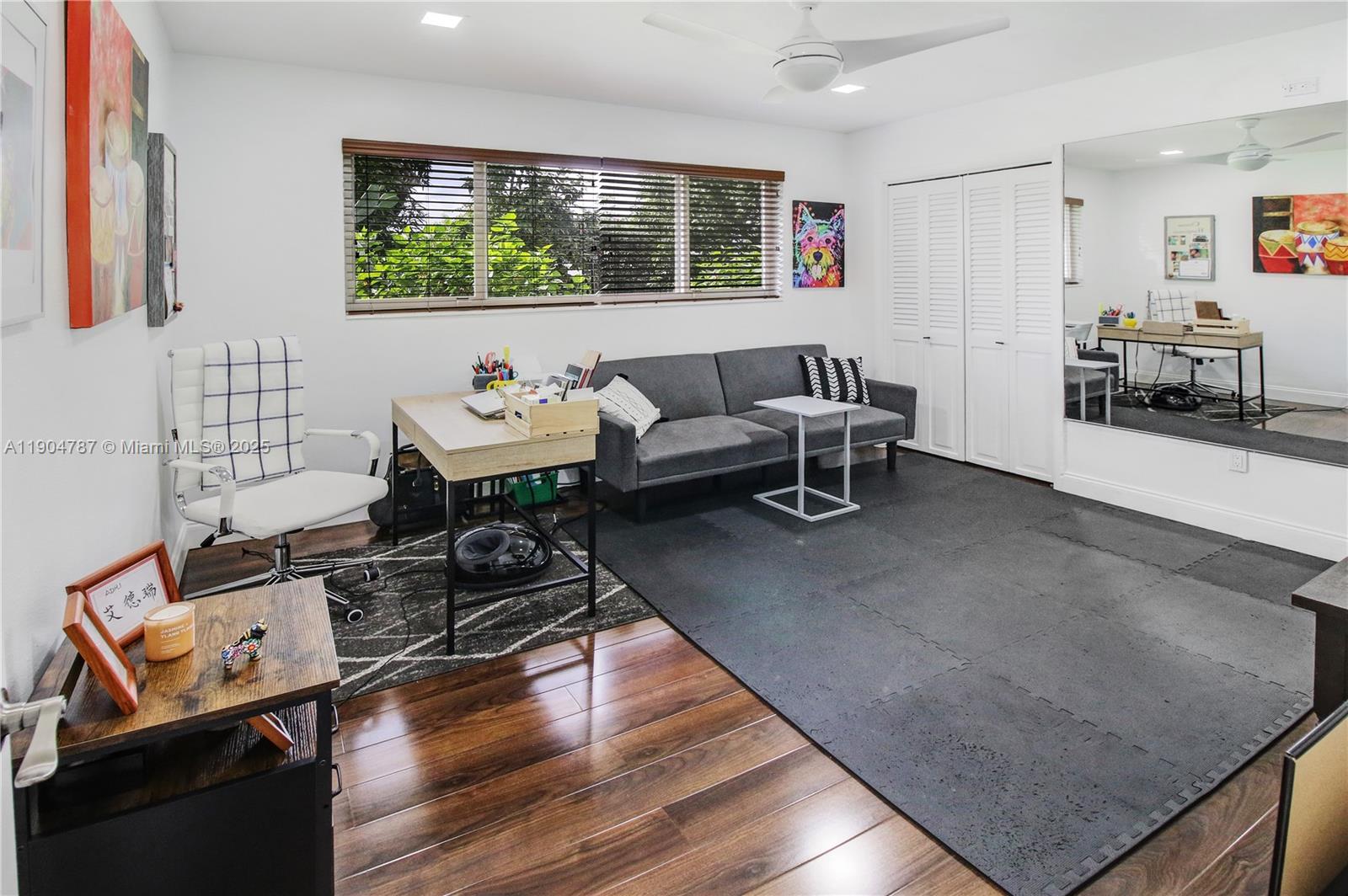 HIGHLAND OAKS - Residential