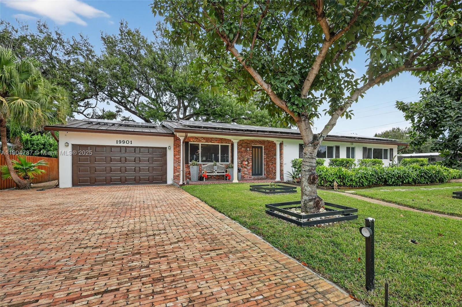 HIGHLAND OAKS - Residential