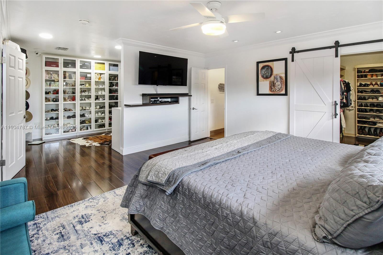 HIGHLAND OAKS - Residential