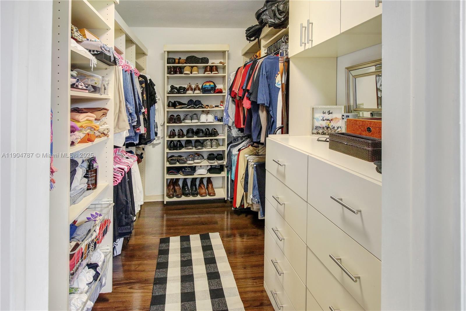 HIGHLAND OAKS - Residential