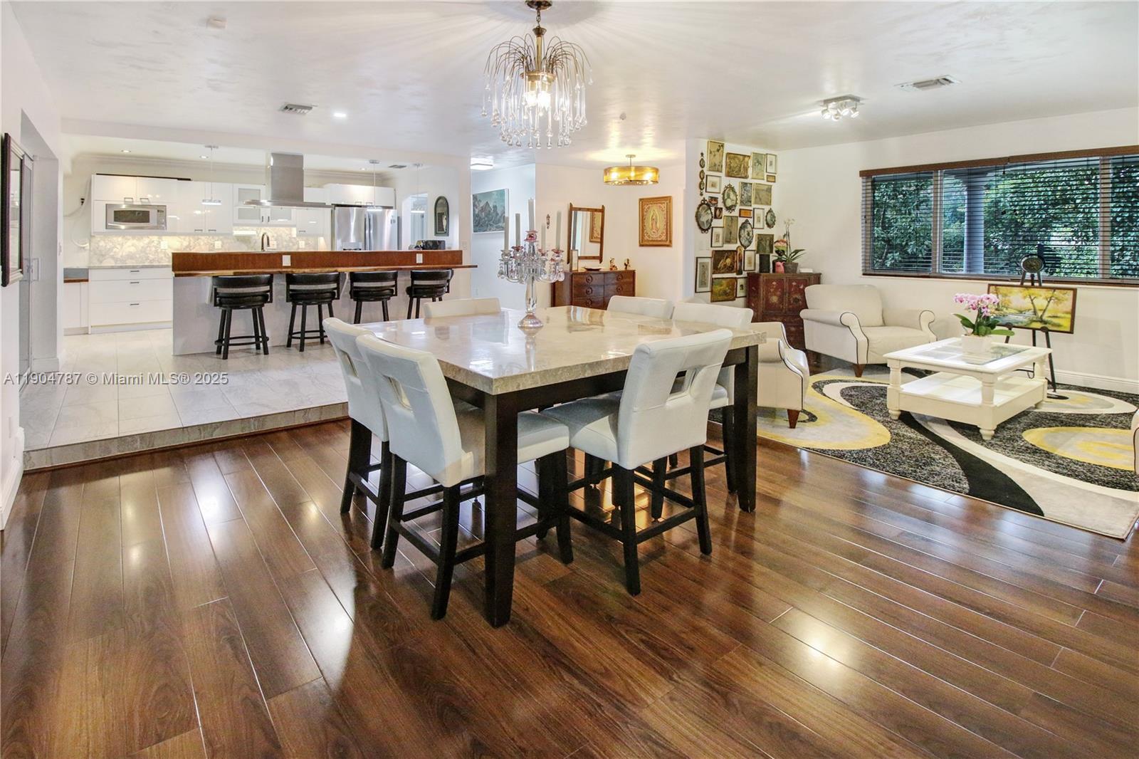 HIGHLAND OAKS - Residential