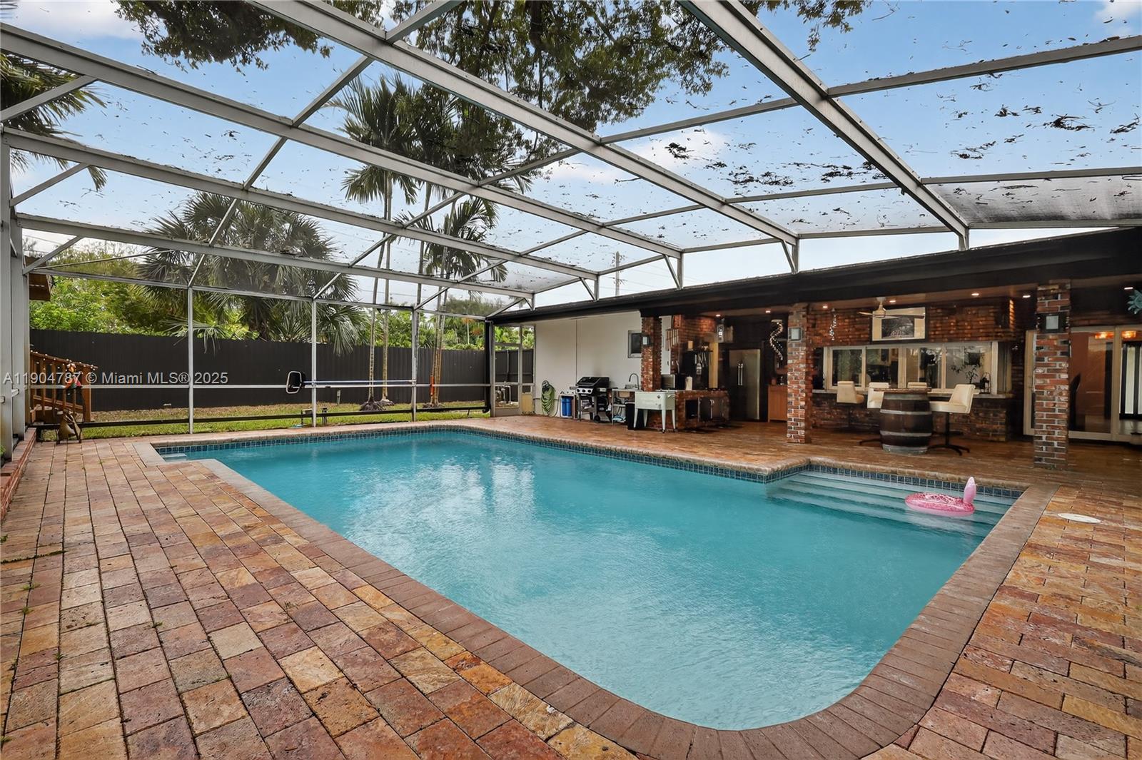 HIGHLAND OAKS - Residential