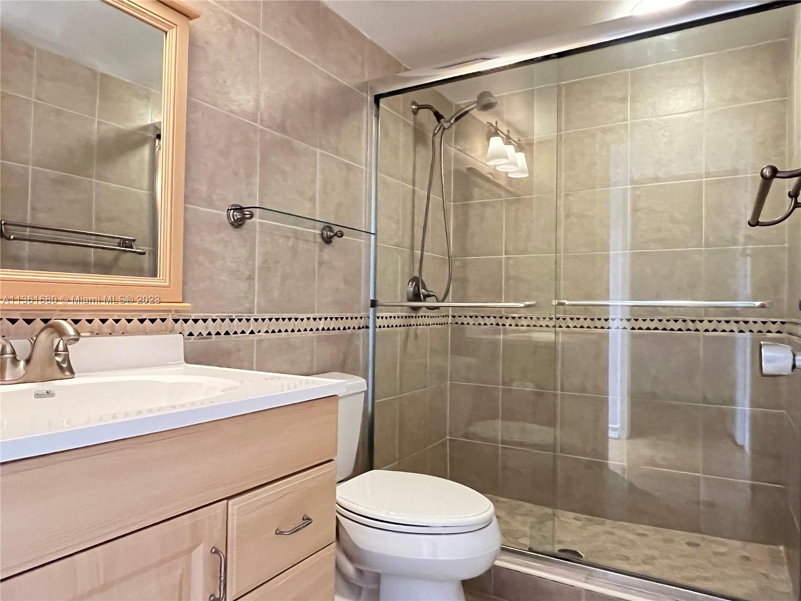 SEC 48 ATRIUMS AT SNAPPER - Residential