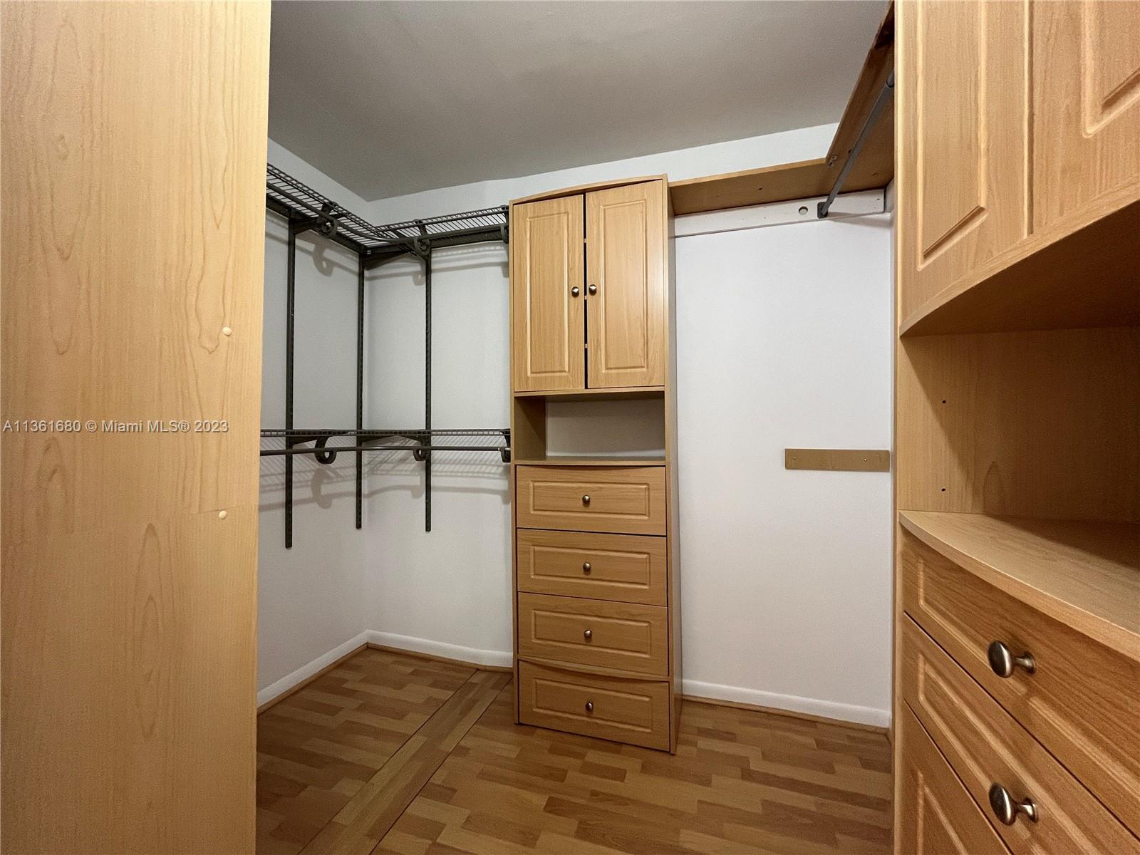 SEC 48 ATRIUMS AT SNAPPER - Residential