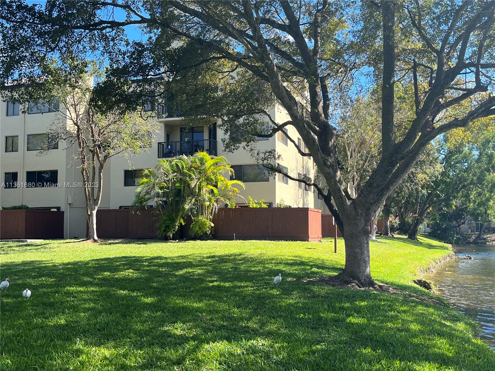 SEC 48 ATRIUMS AT SNAPPER - Residential