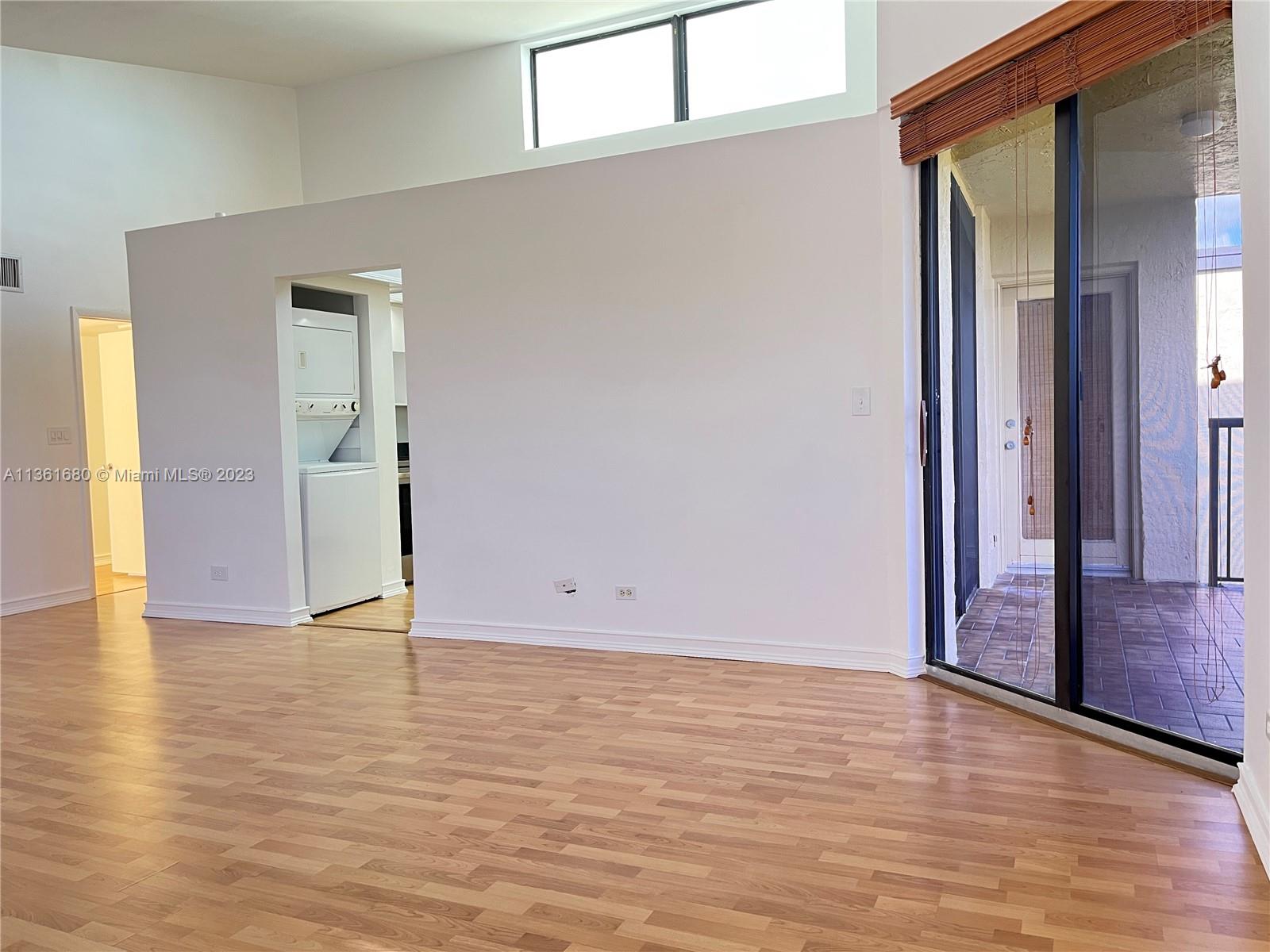 SEC 48 ATRIUMS AT SNAPPER - Residential