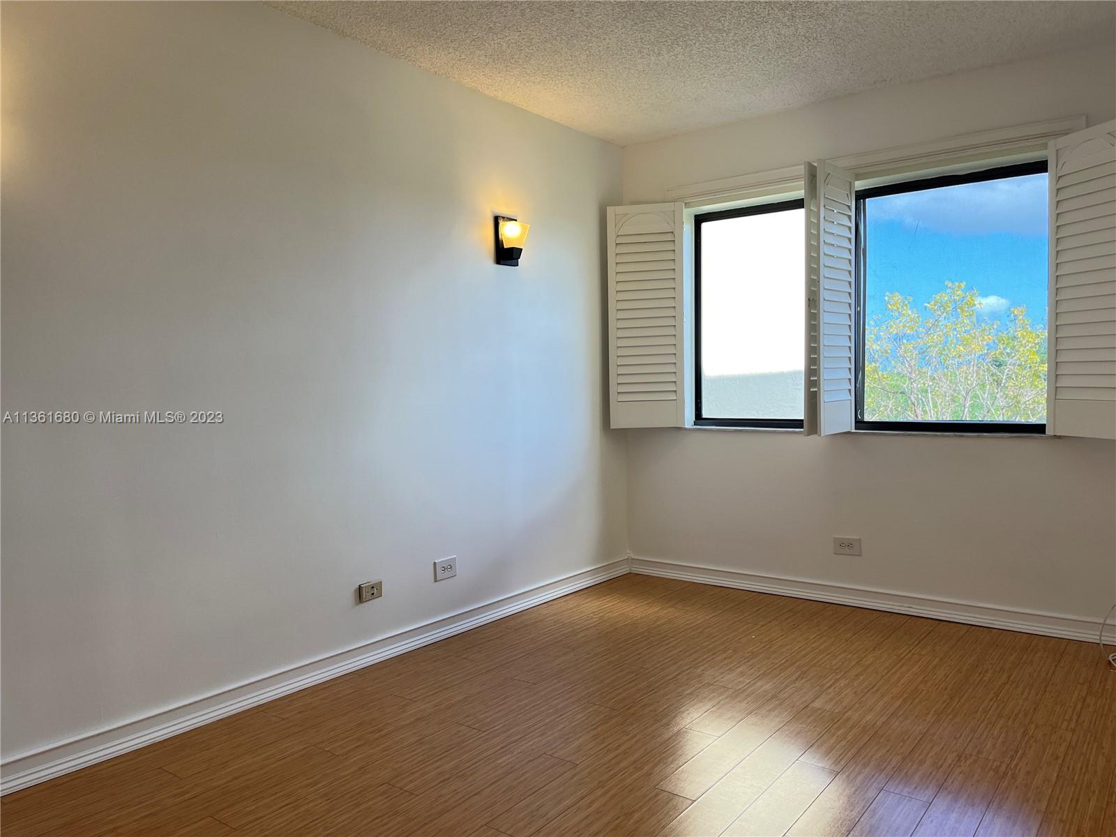 SEC 48 ATRIUMS AT SNAPPER - Residential