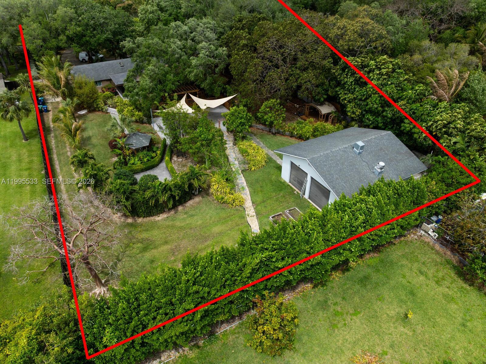 REDLAND OAKS - Residential