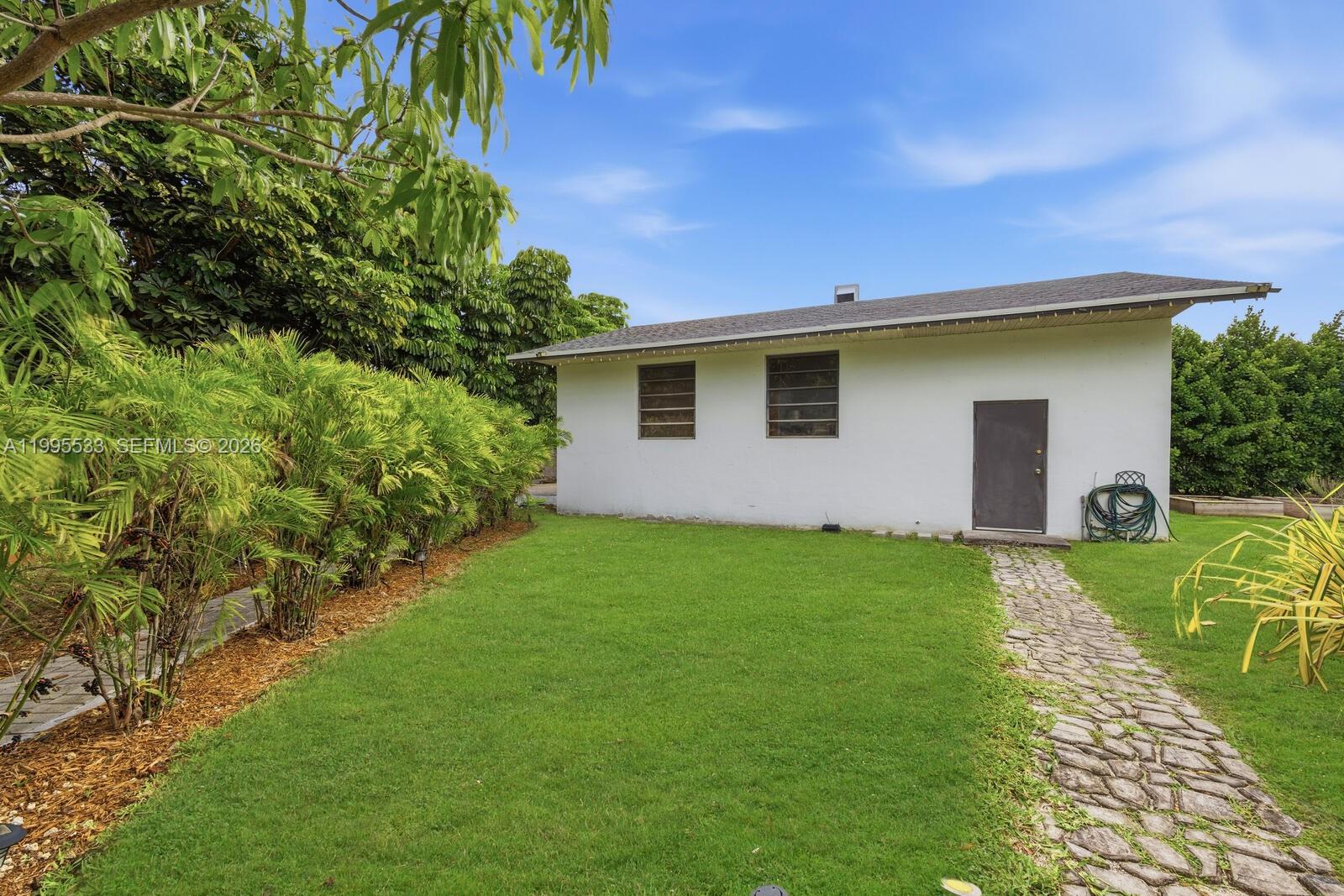 REDLAND OAKS - Residential