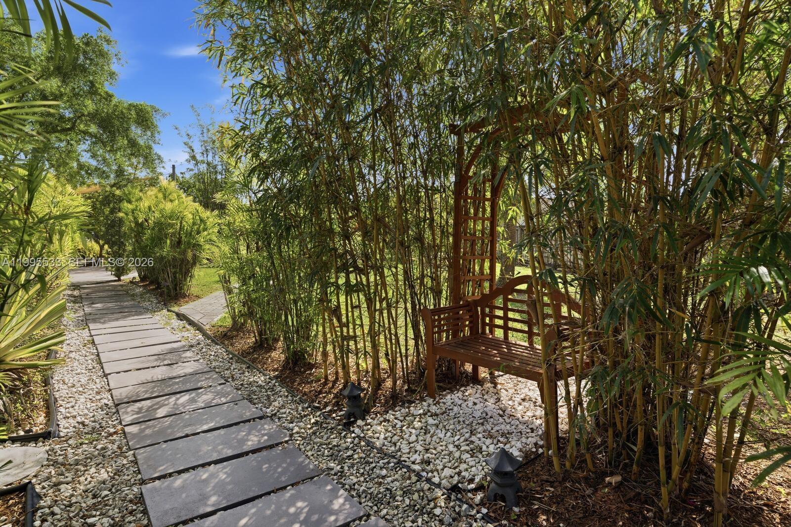 REDLAND OAKS - Residential