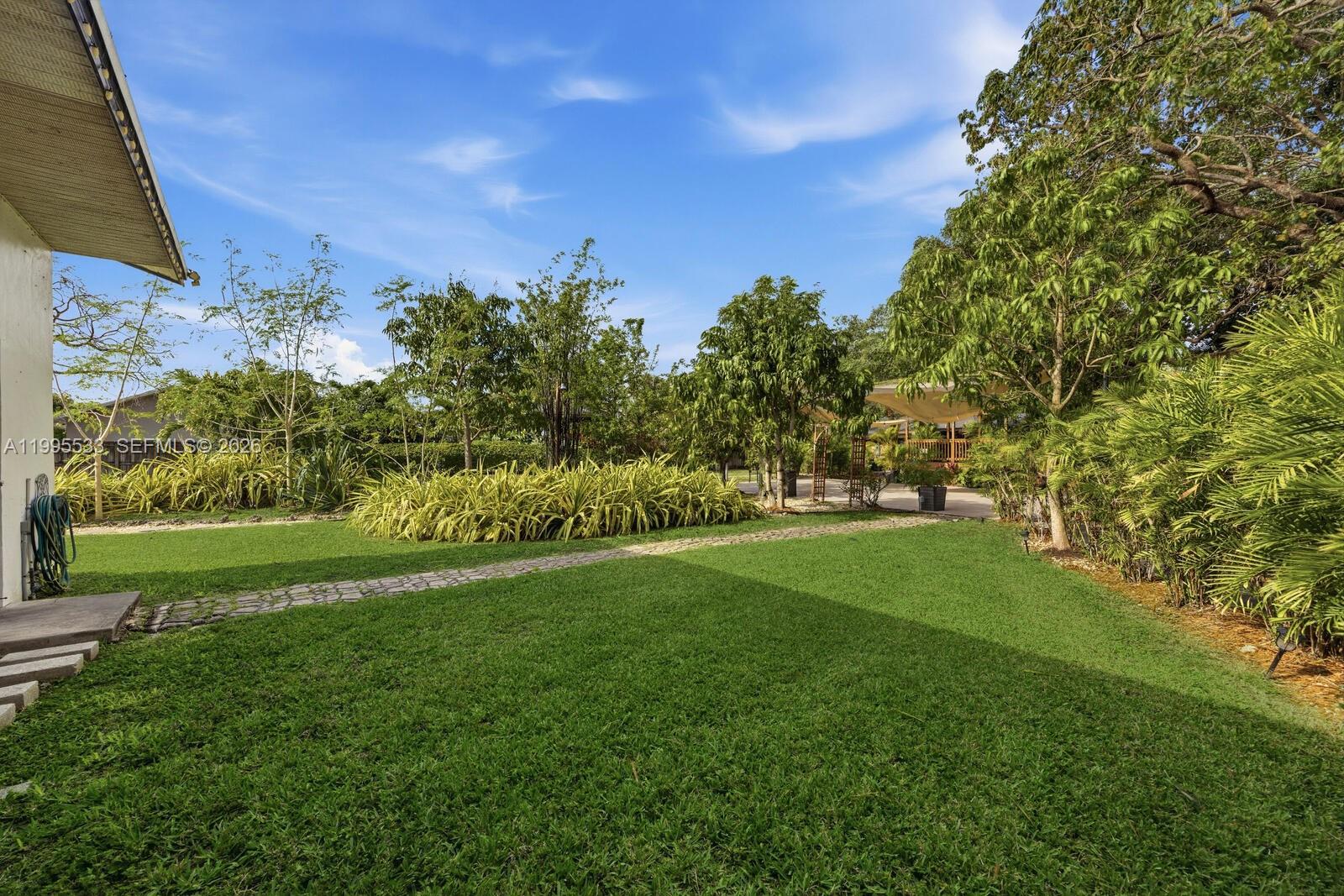 REDLAND OAKS - Residential