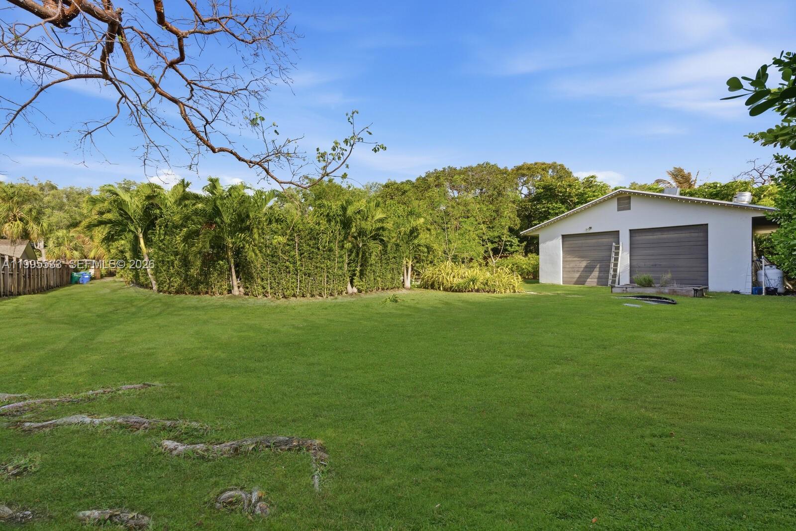 REDLAND OAKS - Residential