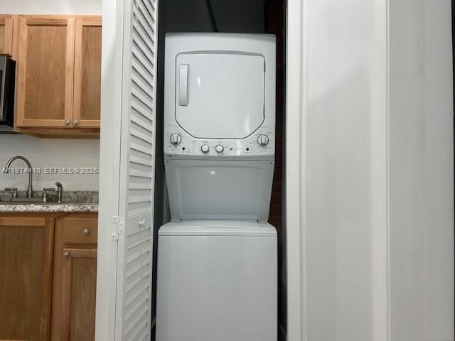 FLORAL PARK 1ST AMD PL - Residential Lease