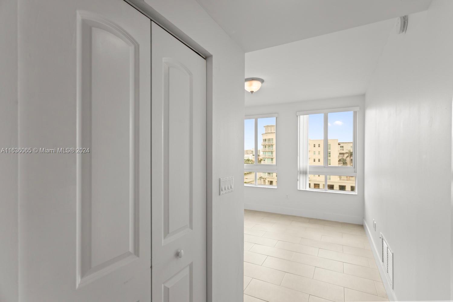 TOSCANO CONDO - Residential