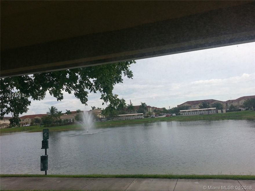 3/2.5/1 CG TOWNHOME IN BEST CONVENIENT LOCATION FROM EVERYWHERE, CLOSE TO ALL SCHOOLS, SAWGRASS MALL, WATER PARK, JUST FEW MILES FROM SAWGRASS MILLS MALL AND AIRPORT. WON'T LAST LONGER! DON'T MISS THIS OPPROTUNITY!