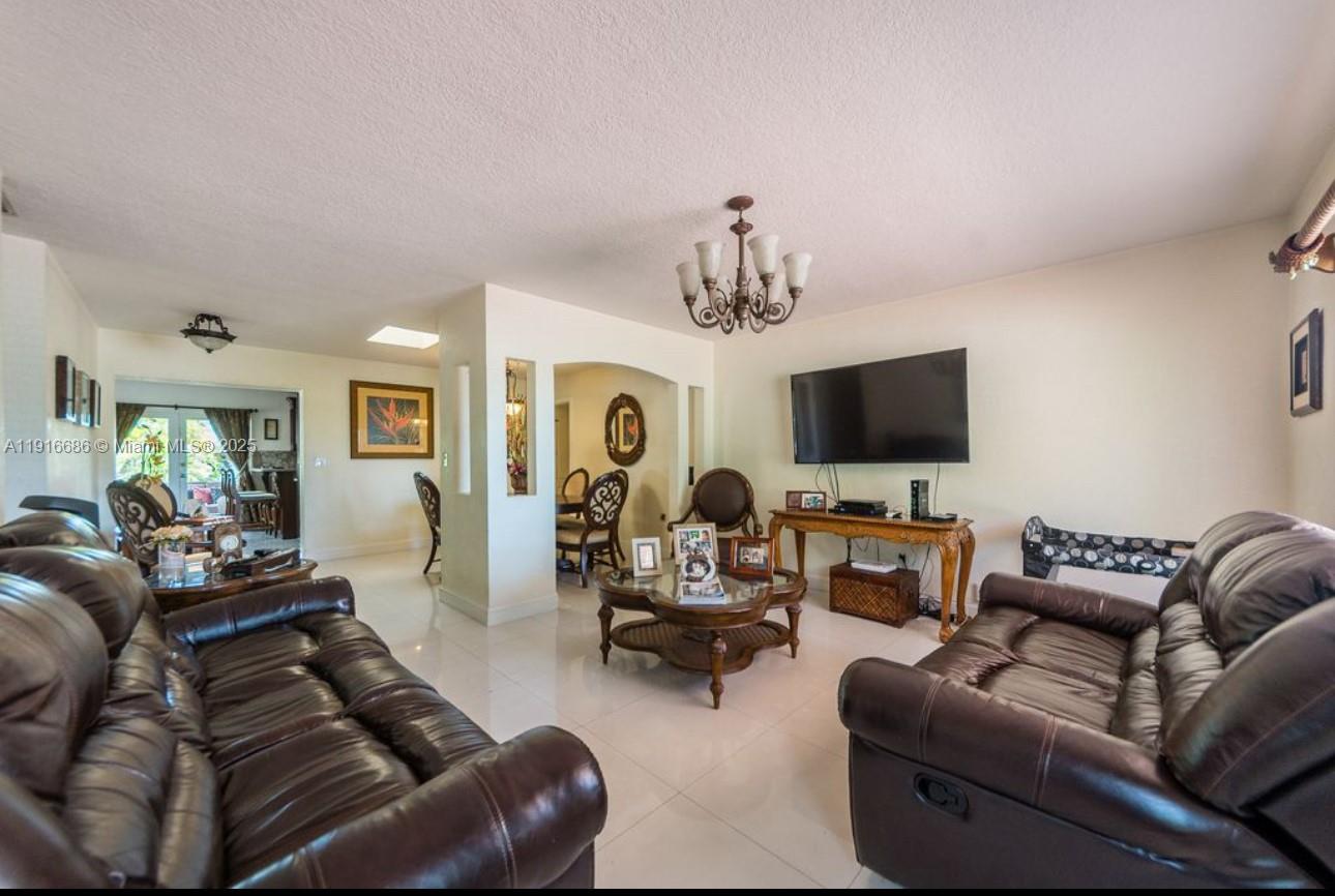 HEFTLER HOMES SEC 3 - Residential