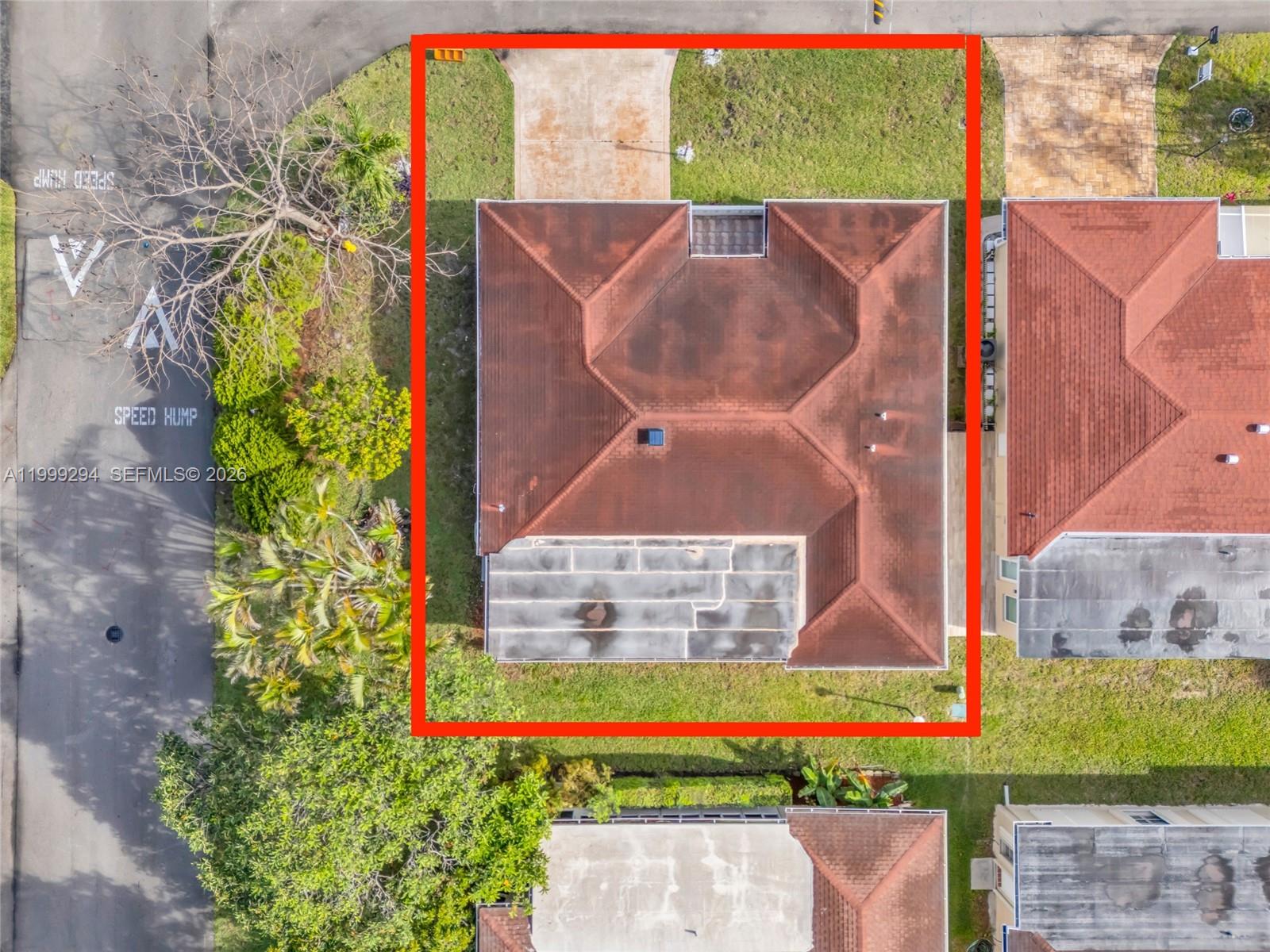 CRYSTAL LAKE 4TH SEC - Residential Lease