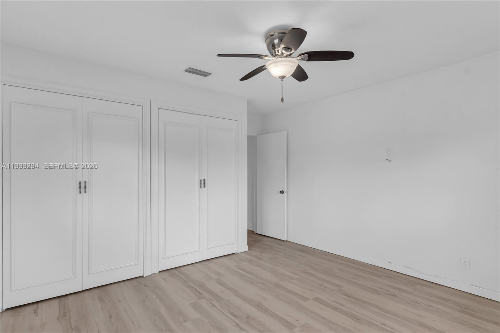 CRYSTAL LAKE 4TH SEC - Residential Lease