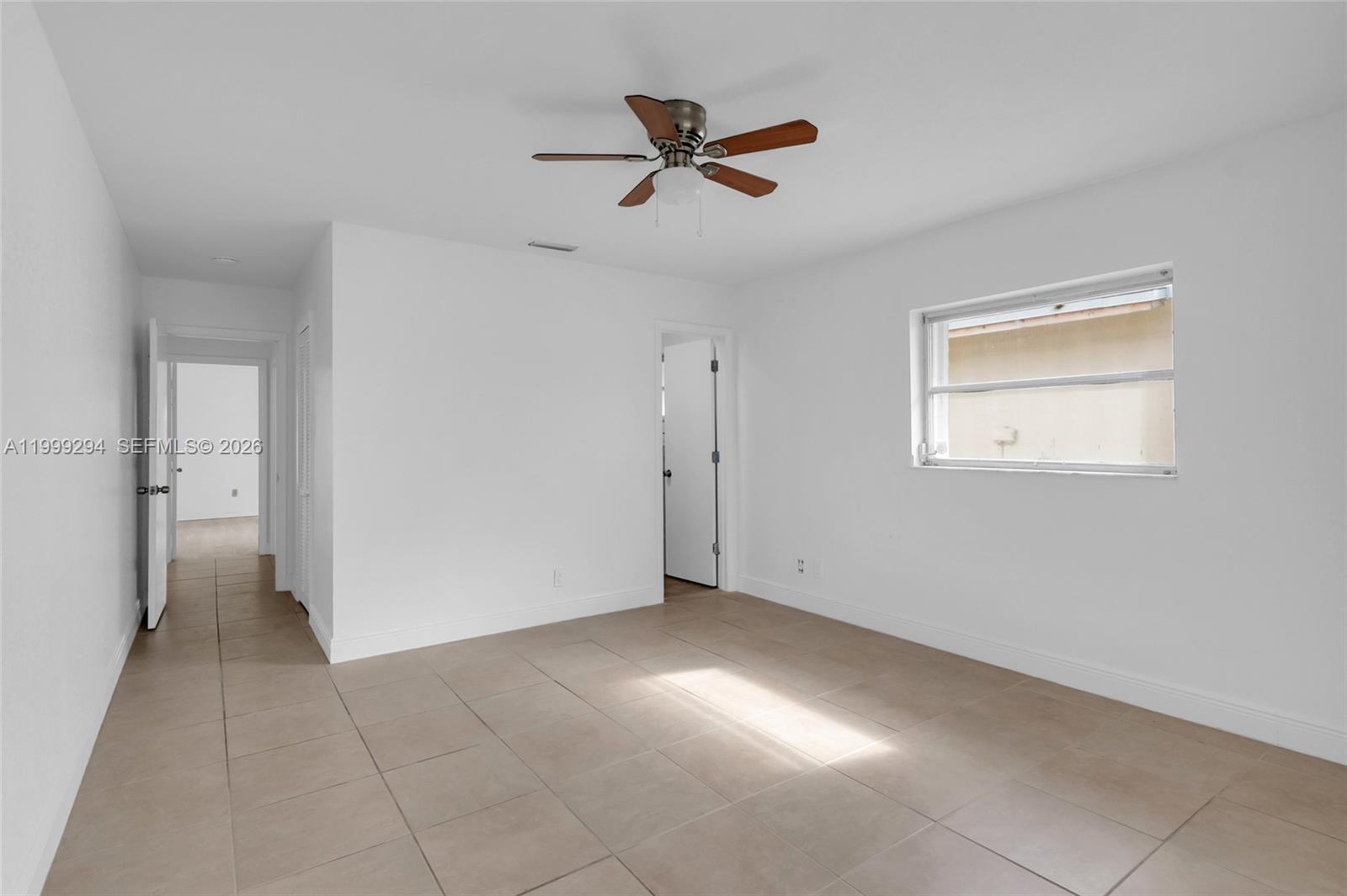 CRYSTAL LAKE 4TH SEC - Residential Lease