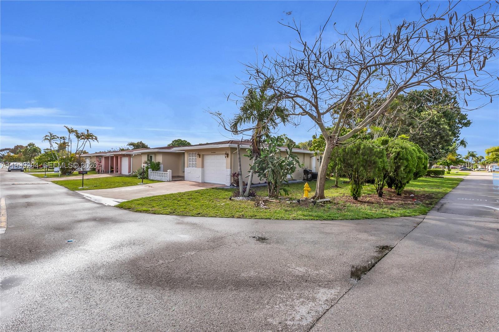 CRYSTAL LAKE 4TH SEC - Residential Lease