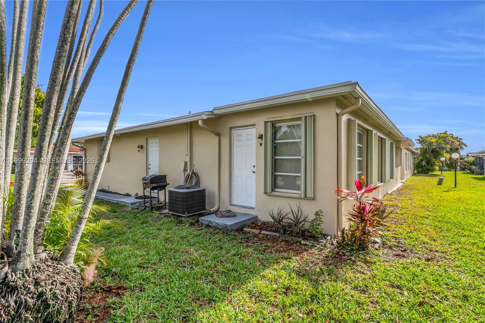 CRYSTAL LAKE 4TH SEC - Residential Lease