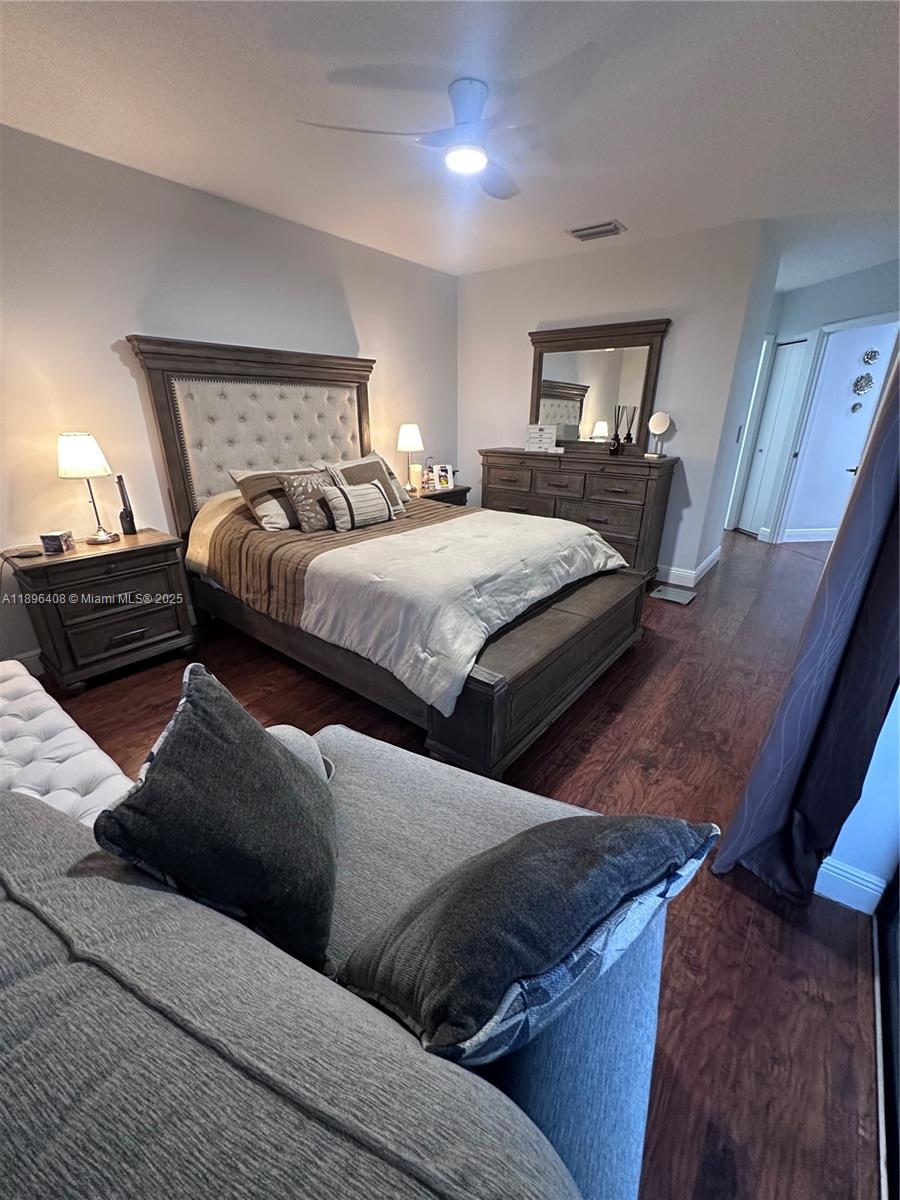 BAYPORT VILLAGE B CONDO - Residential