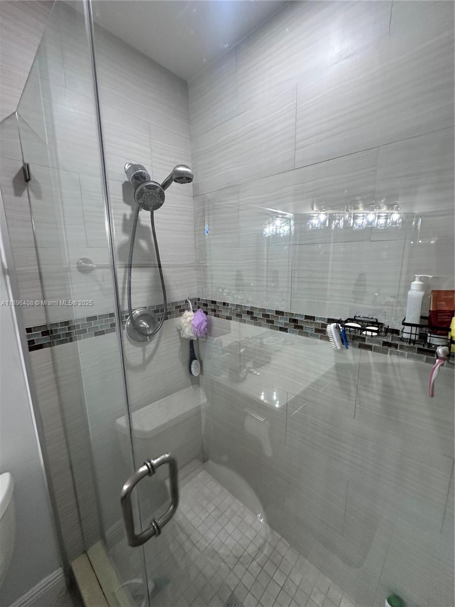 BAYPORT VILLAGE B CONDO - Residential