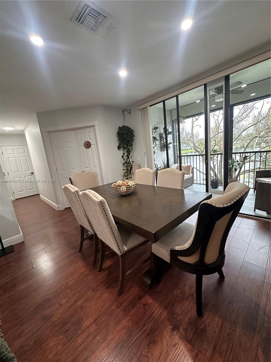 BAYPORT VILLAGE B CONDO - Residential