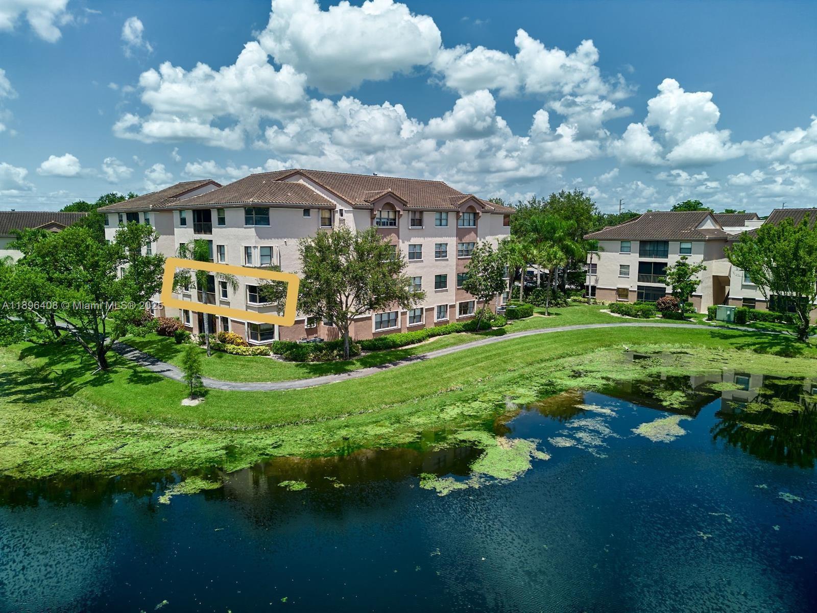 View photos, virtual tours, details... 4400 NW 30th St 224