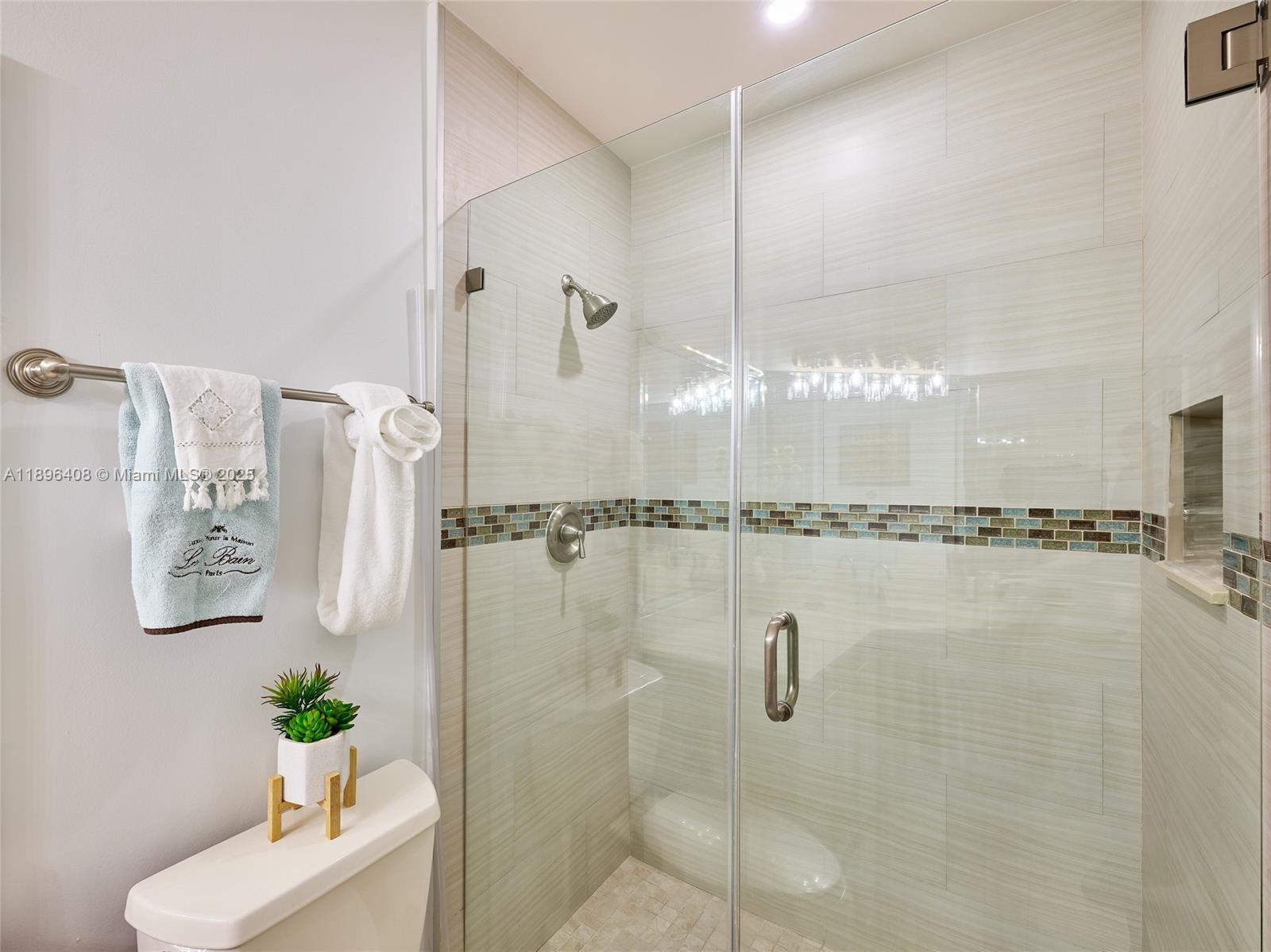 BAYPORT VILLAGE B CONDO - Residential