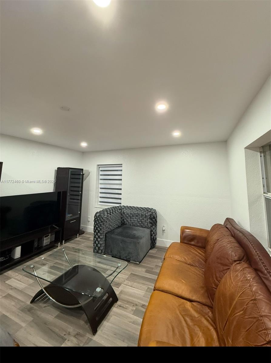 PERRINE SUB - Residential