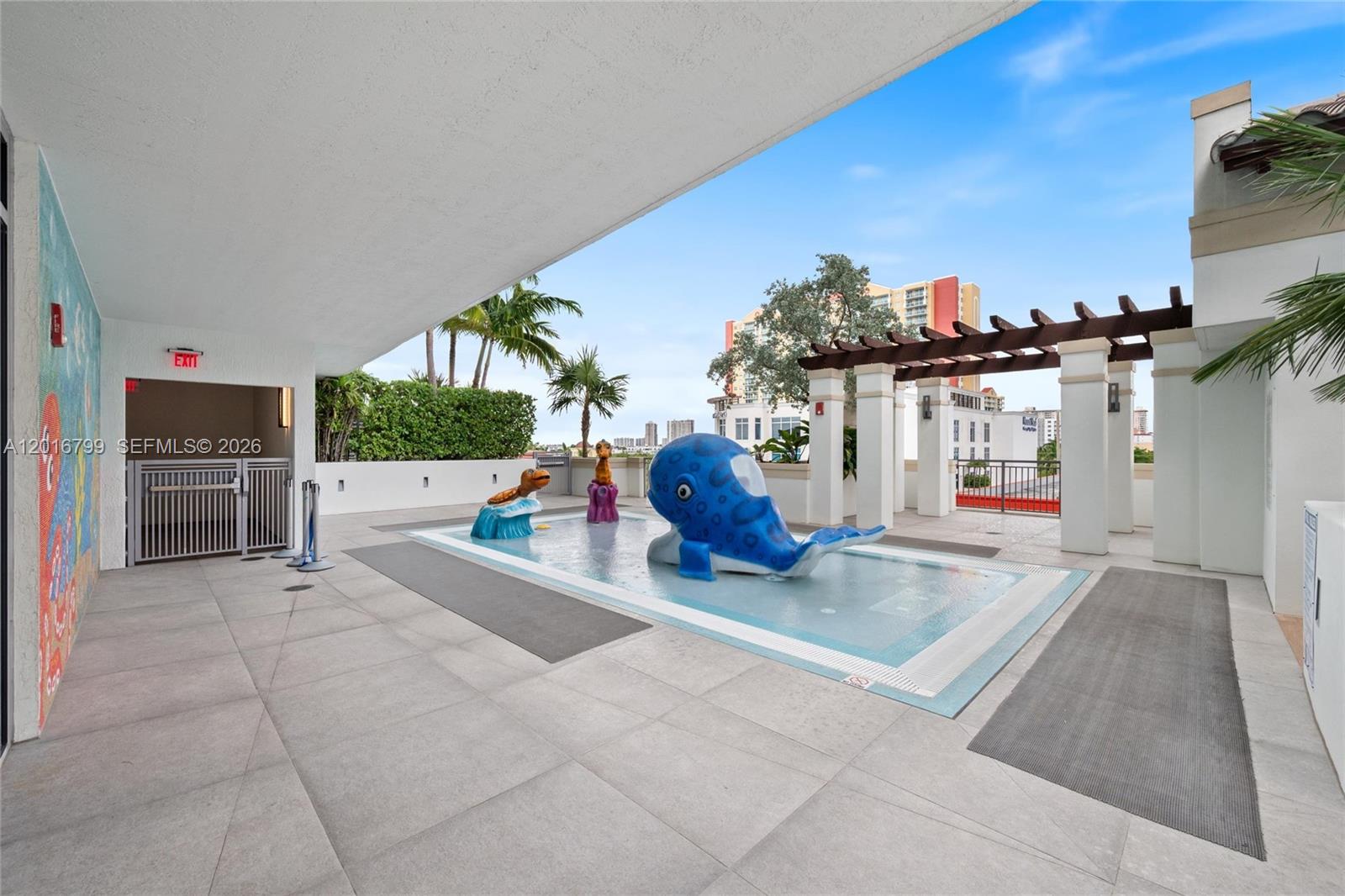 PARQUE TOWERS CONDO - Residential