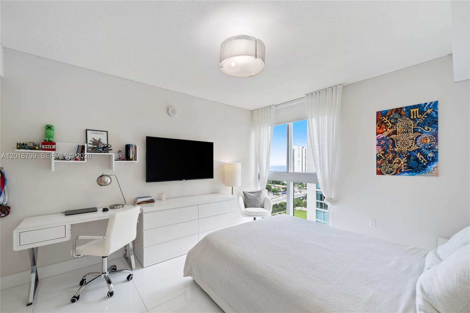 PARQUE TOWERS CONDO - Residential