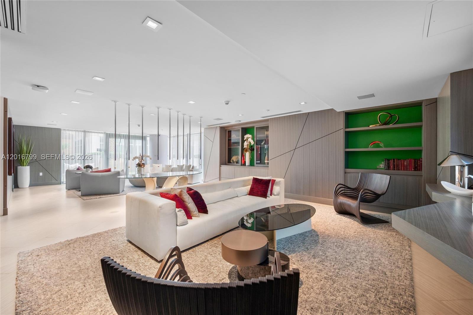 PARQUE TOWERS CONDO - Residential